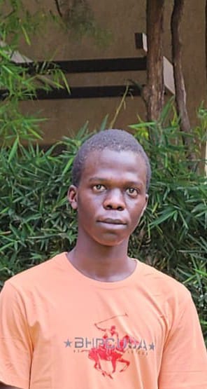 Oliver Kaka - Web Developer